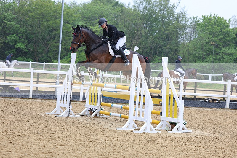 3E7A7110 - Class 7: Senior Newcomers/1.10m open