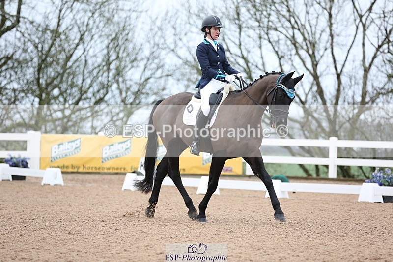 240217A-085331-00109 - 231-Alys.Matravers-DARGASONS.MOON.SHADOW