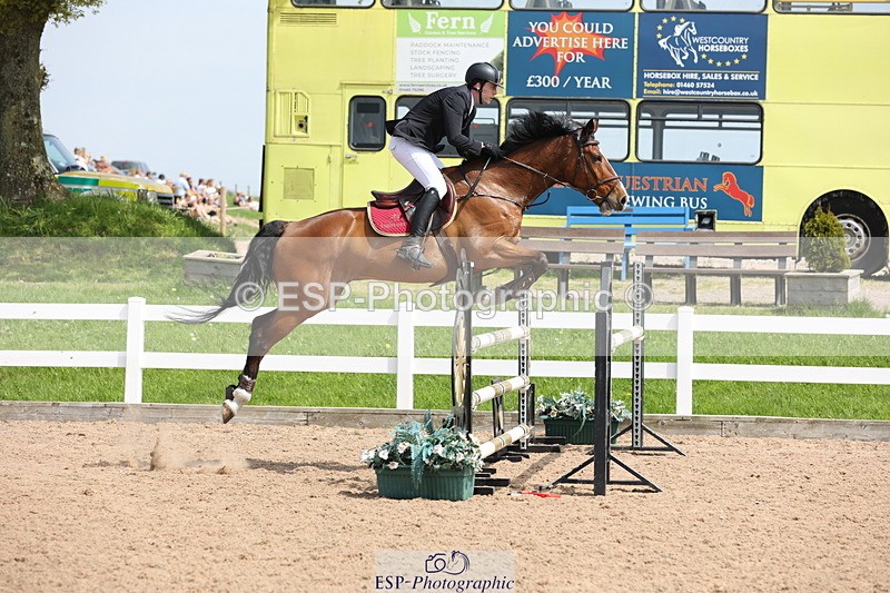 240510A-141950-07583 - Cls 17 1.05m National Am Quali