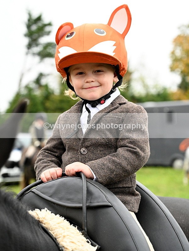 WJ7_5846 - Berks & Bucks - Children's Meet - The Old Farmhouse – Steventon.