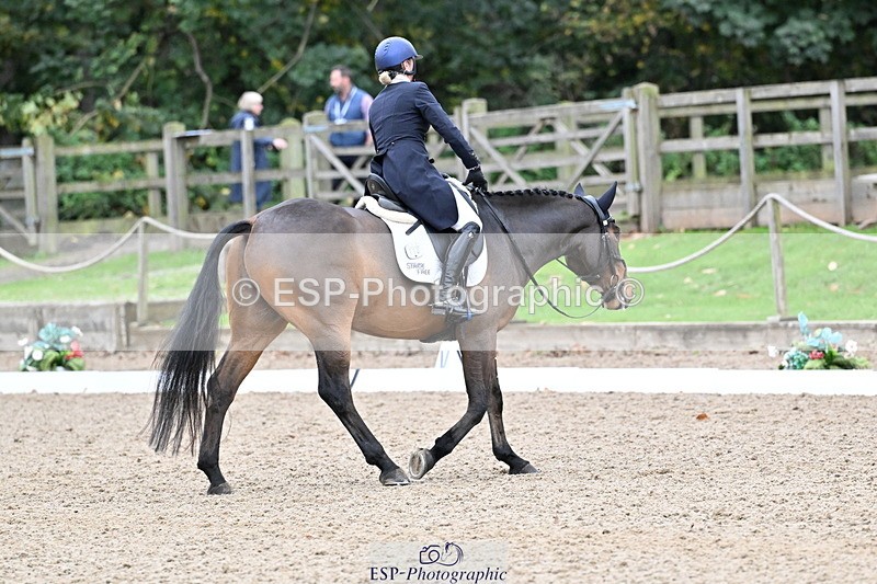 251022A-152844-00558 - B-112-Christina.Wiederkehr