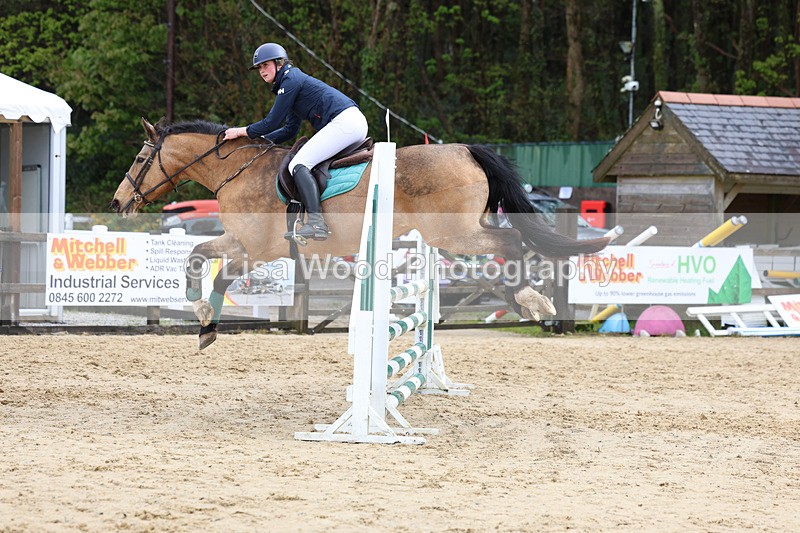 3E7A0931 - Class 4: Senior British Novice/90cm open