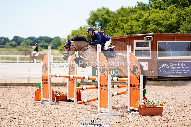 240629A-125502-05498 - Cls 18 Newcomers and 1m Open