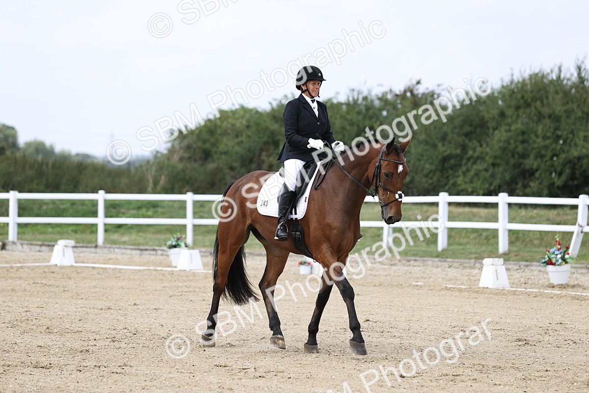 SBM_017498 - Class 14 - Novice 23 - 13.52-14.55