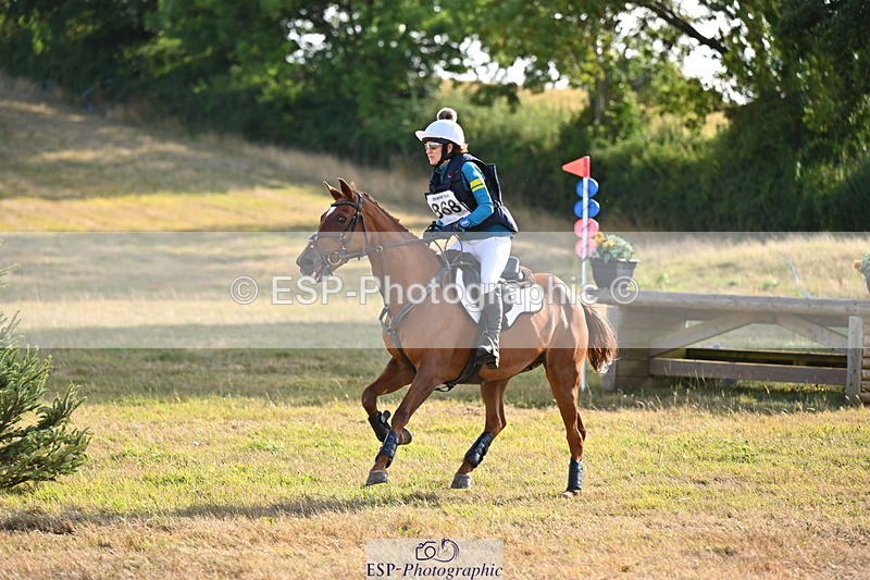 250803A-175314-18178 - S-868-Helen.Banbury-RED.OCTOBER
