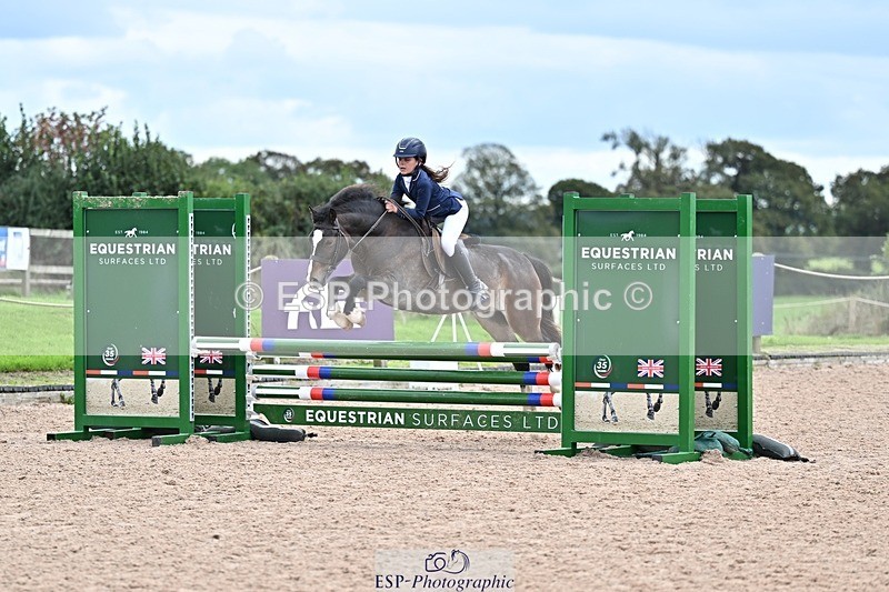 250921-145628-03965 - Cls 20 Pony 80cm Derby
