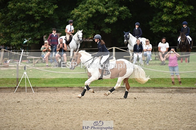 240802-102212-00815 - 70cm Round 1