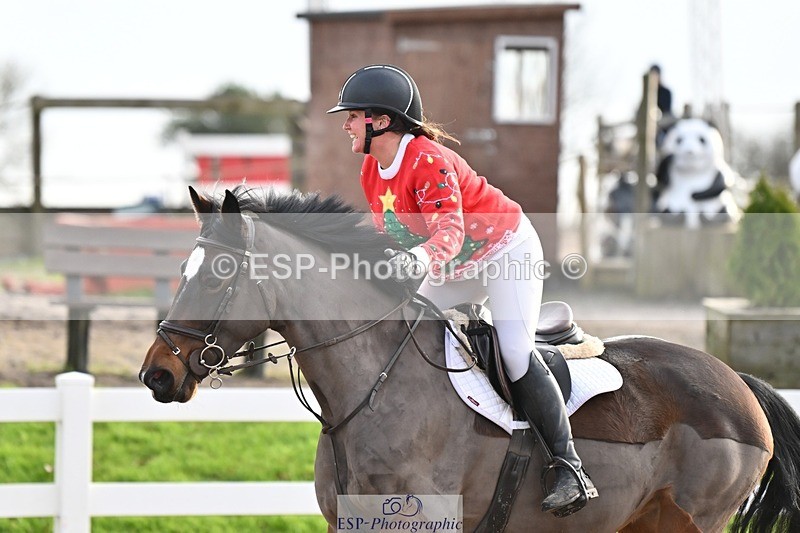 241206-101123-00197 - Cls 2 British Novice and 90cm Open