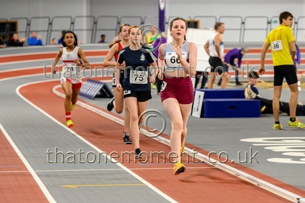 CombiMast25-917488 - Track Female Set Two