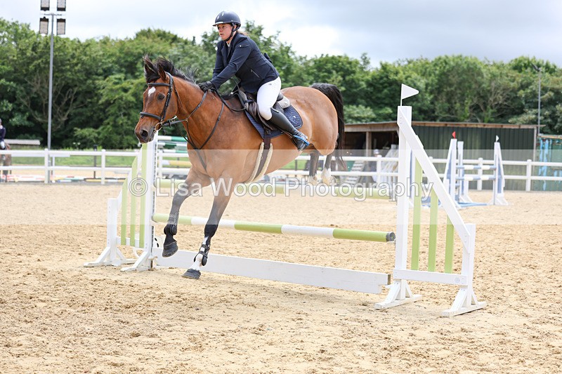 3E7A4301 - Class 7: Senior Newcomers/1.10m open