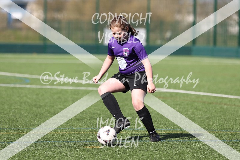 1DX30228 - 2026-03-21 FC Abbey Meads U9 Purple Girls V Stratton Juniors FC U9 Pheonix Girls