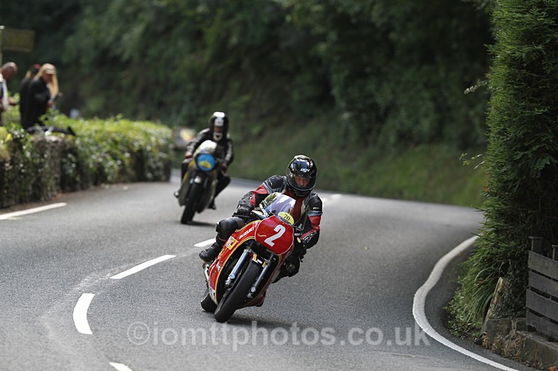 FOM_1083 - Classic TT Lap of honour