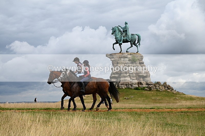 DSC_4435 - Time at Statue 09:50 to 11:09