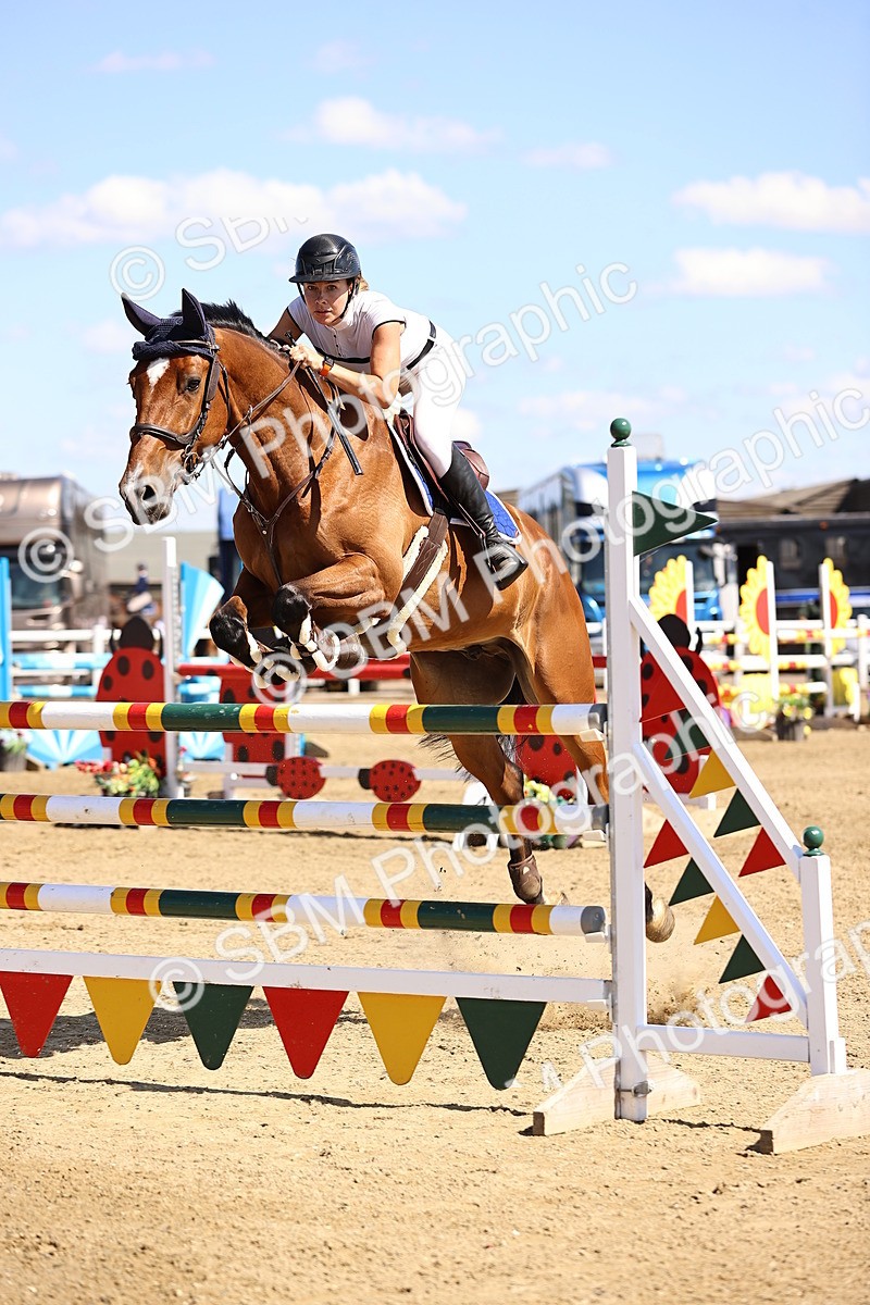 SBM_015301 - Class 16 - Senior foxhunter - 1.20m Open