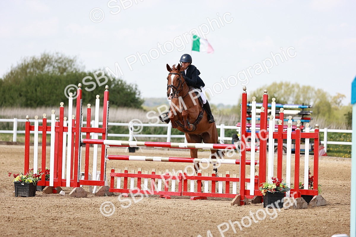  - Class 24 - Senior Newcomers - 1.10m