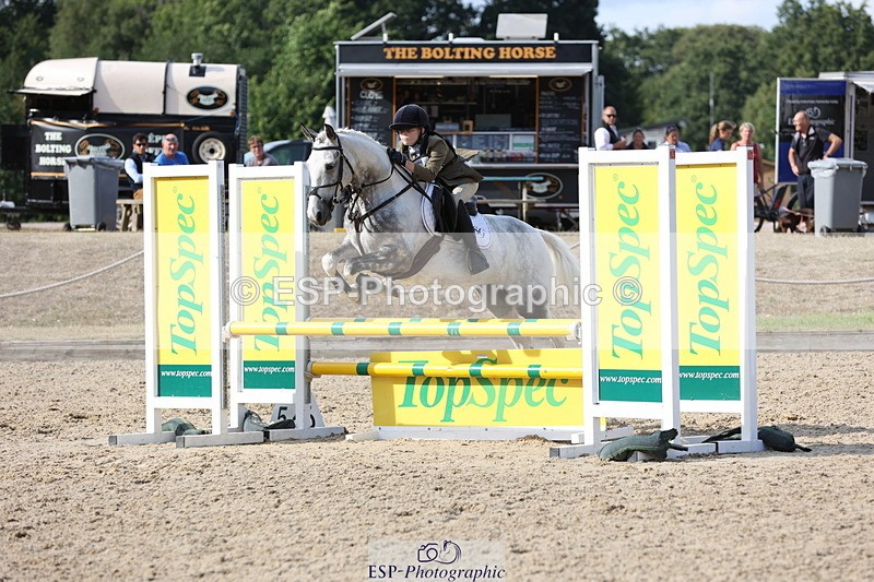 250803A-171754-17810 - R-824-Poppy.Wilkinson-DAISY.DER.BLUME