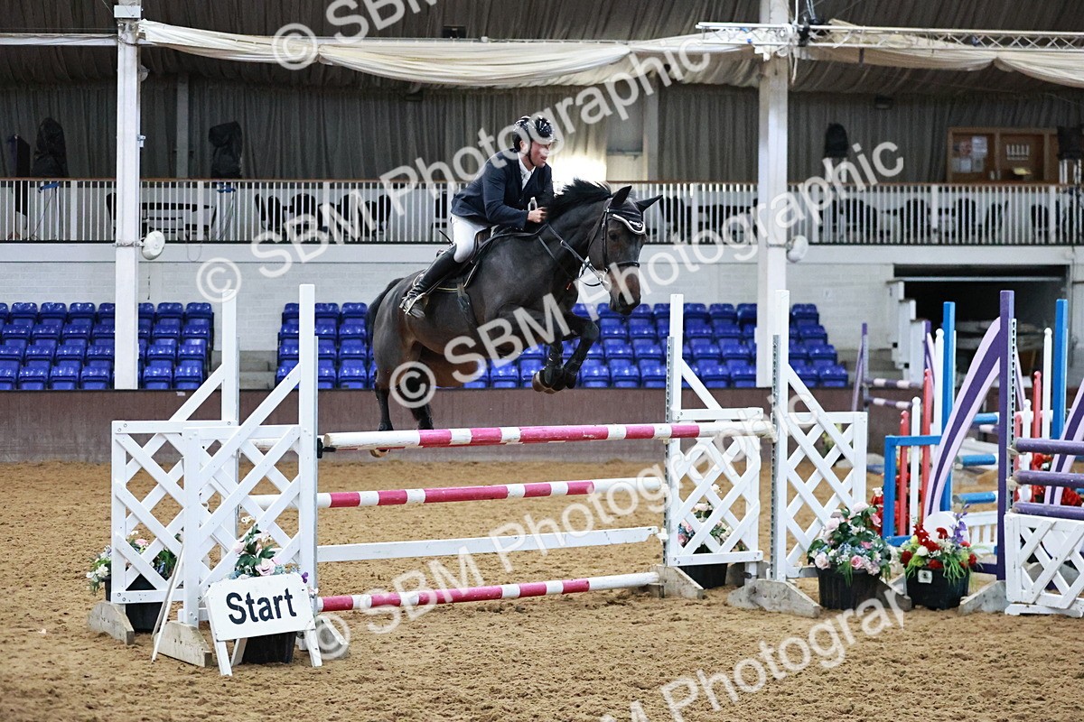 SBM_002011 - Class 5 - Senior Foxhunter 1.20m