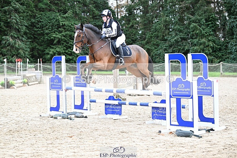 241117-140934-04445 - Cls 3 90-95cm 14.00 to 15.00