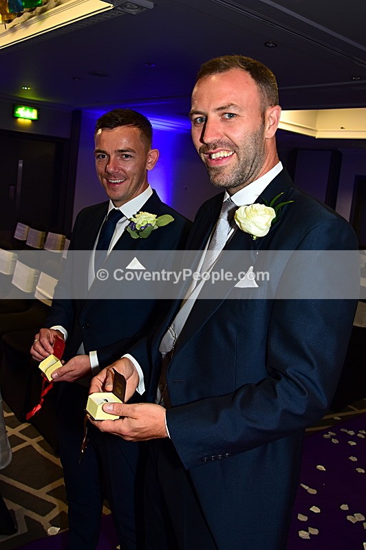 CON-329 - Toni & Liam