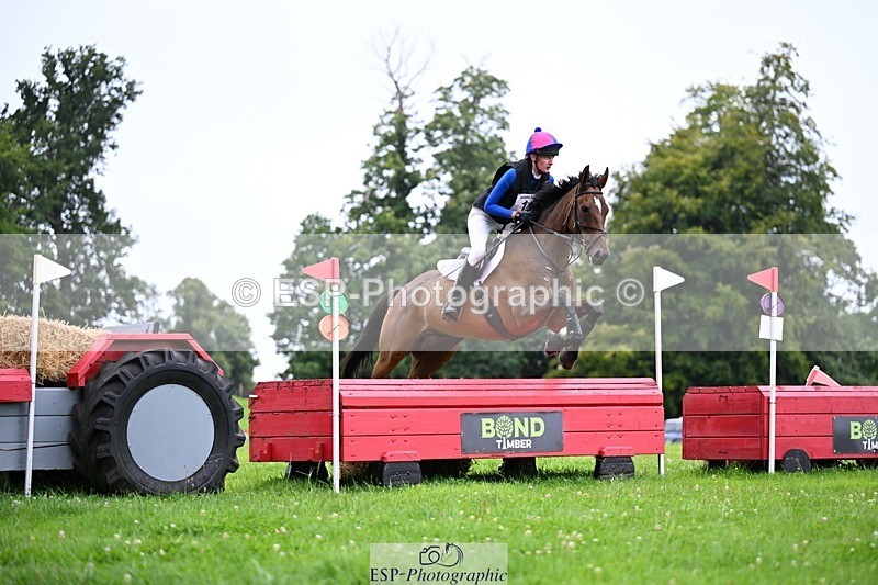 240803-115024-03023 - 015-Lara_Clarkson-NEWTIDE