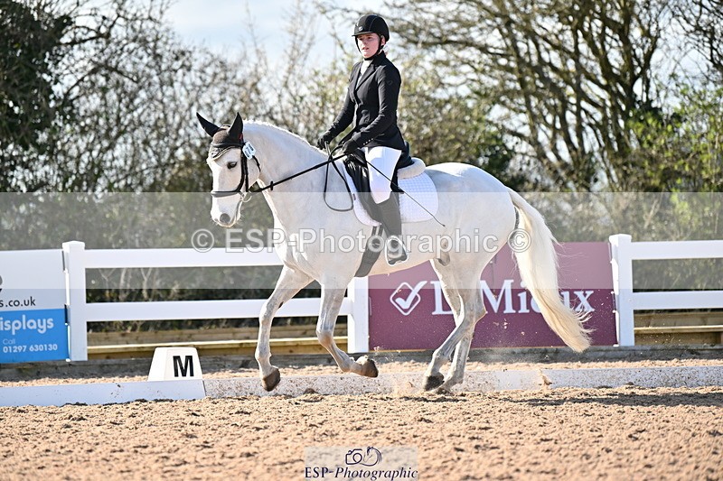 240324A-151220-04445 - Novice 27, 14.30 to 15.25