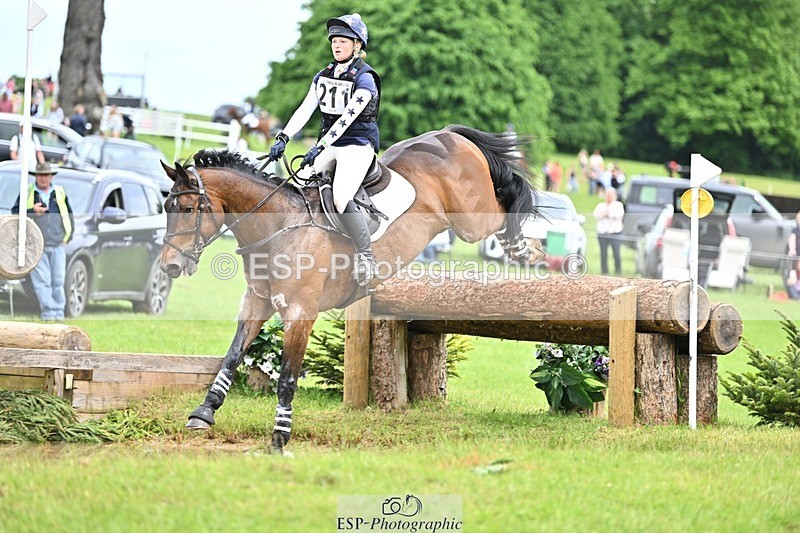 240525-150144-16146 - 211-THE_CLASSIC_COMPOSER-Rosie_Ringer