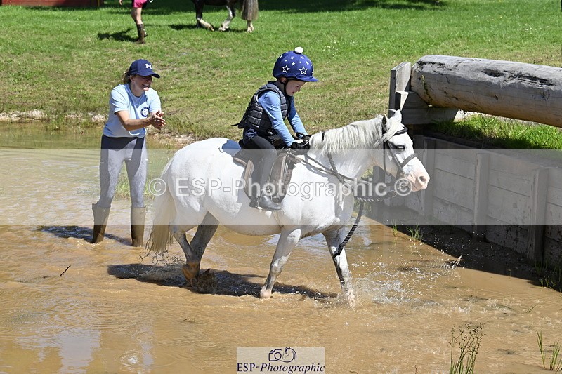 240728B-111609-01362 - Gemma's Group XC