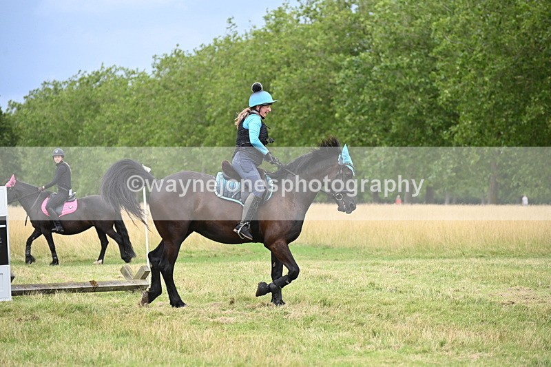 WJ6_3197 - Time at Jump 11:06 to 11:40