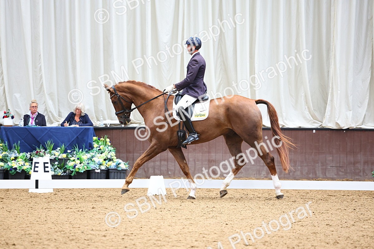 SBM_006527 - Class 5 - novice 6 - 12.04-13.07