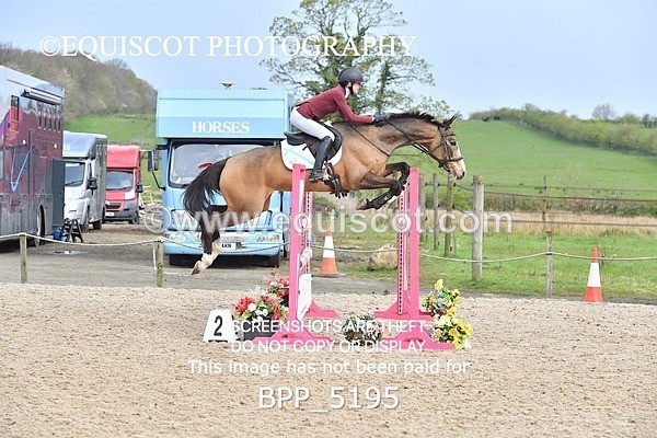 BPP_5195 - CLASS 19 SUN Senior Foxhunter/ 1.20m Open