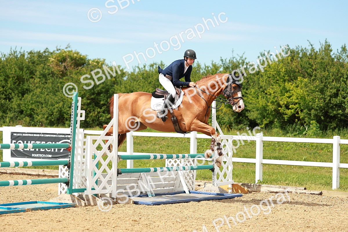 SBM_002418 - Class 4 - Senior Newcomers - 1.10m