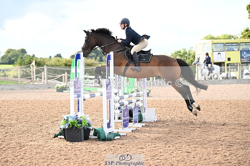 240912A-171514-02496 - Cls 7 Snr 90cm Open Speed Derby