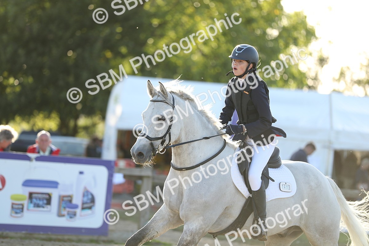 SBM_54110 - J23 - Junior Horse 70cm Championship