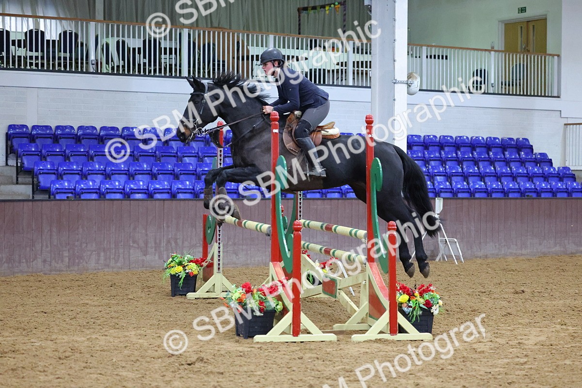 1I0A4753 - Class 9 - Senior Newcomers/ 1.10m Open