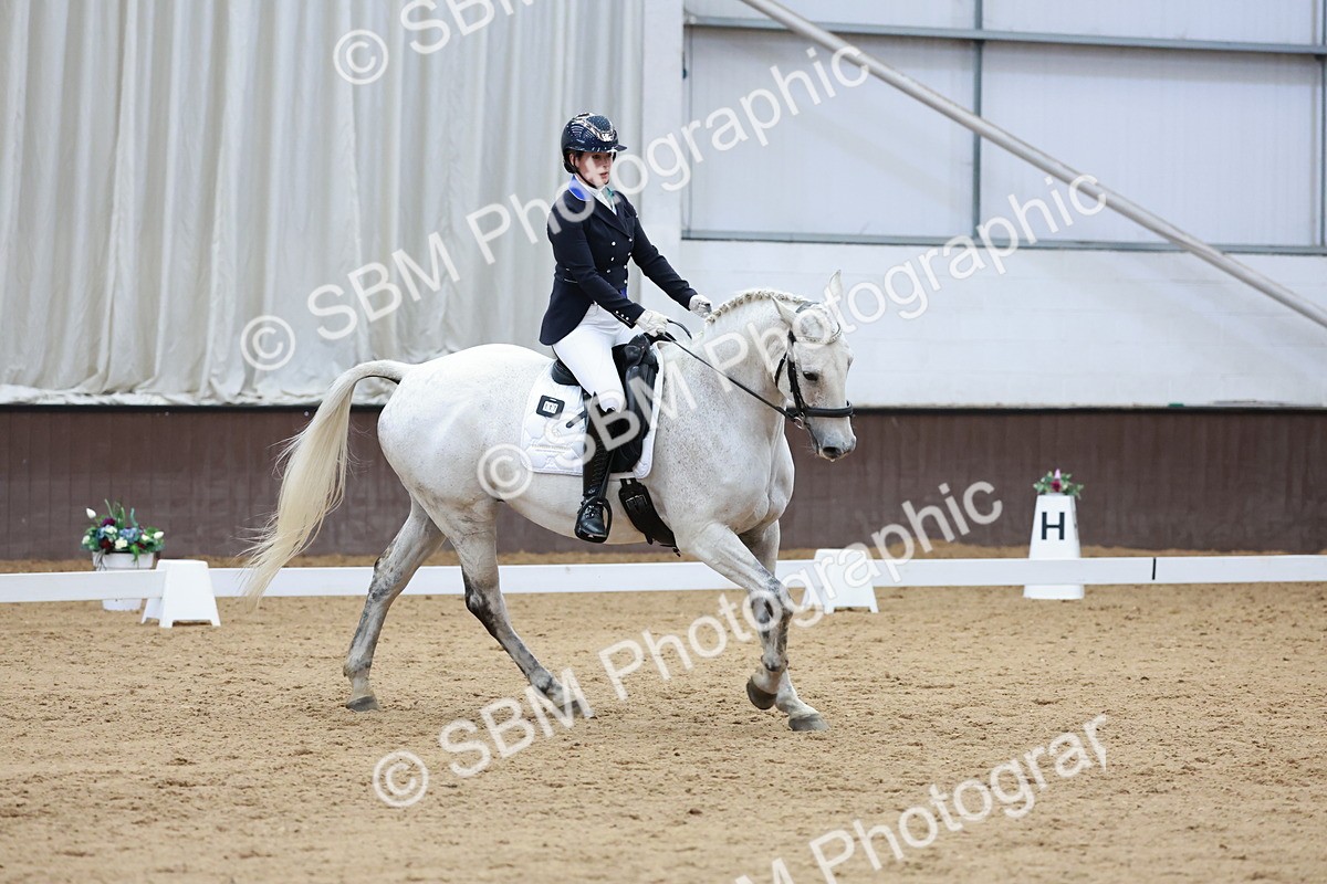 SBM_009891 - Class 6b - Novice 6 - 12.40-13.43