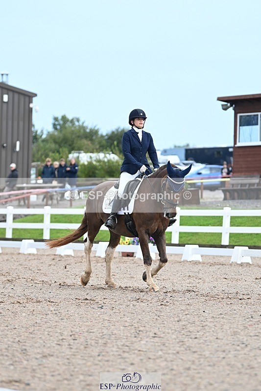 250907-105820-07059 - 017-Natalie.RosewarnePenpont.Fancy.That