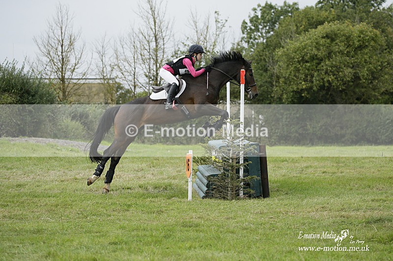  WWHT 031021 3587 - Intermediate Pairs (0.90m) 03/10/21