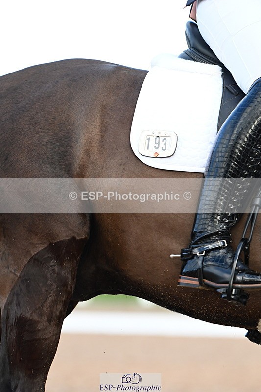 240218A-151326-09033 - 193-SARAH.RIDD-FIRST.KISS