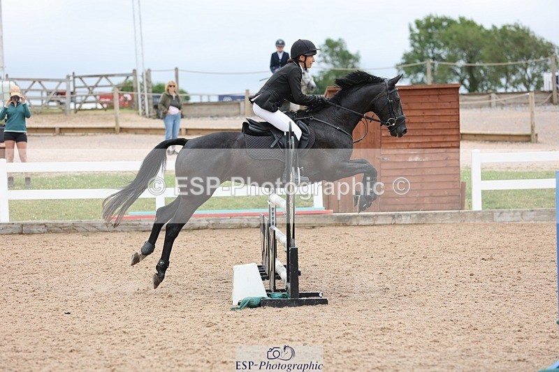 250625-102031-00143 - Cls 1 British Novice and 90cm Open