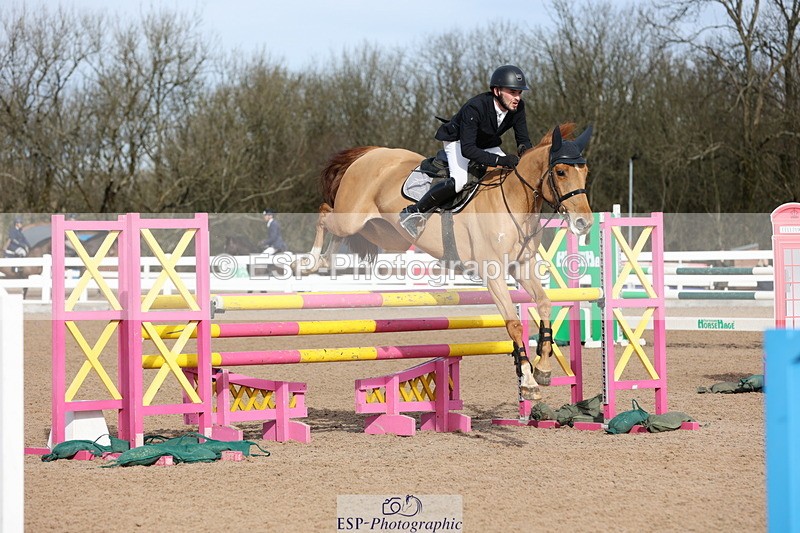 240223A-115353-00981 - Cls 4 Snr 1.05m Open