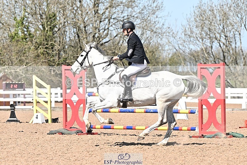 250409-124639-00551 - Snr Newc & 1.10m Open