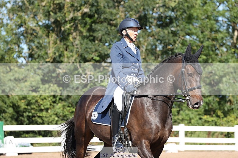 240816A-101018-02832 - 203-victoria.Young-Donizetti.ll