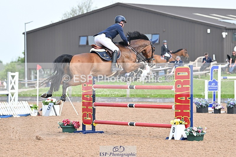 240512A-104052-17338 - Cls 48 National 1.30m Open