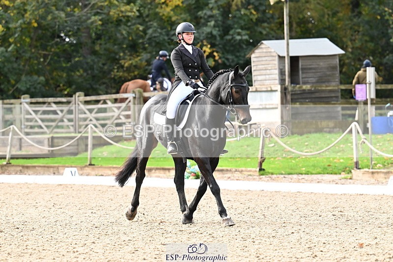 251023A-111743-01687 - B-136-Sophie.Jackson