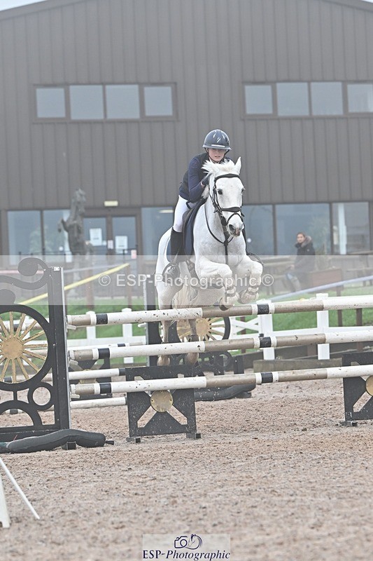 251115-131101-00904 - Cls 14+15 Junior 1.20m and 148cm