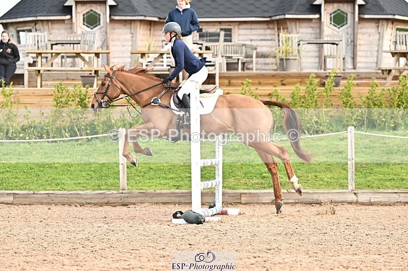 250416-100604-00210 - Cls 1 British Novice and 90cm