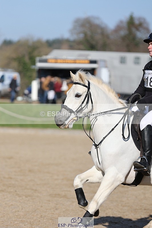 250209A-115641-00984 - 80cm 11.10 to End