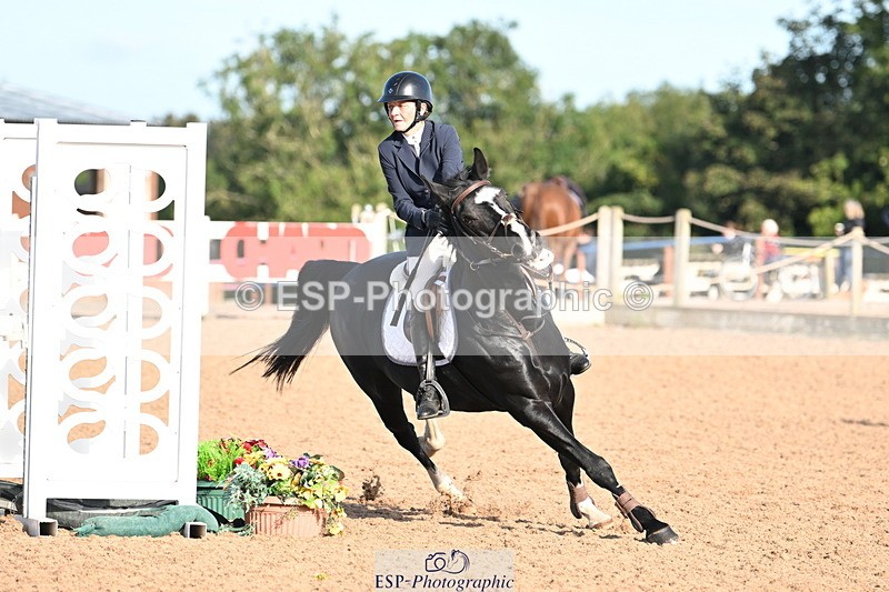 240913A-092018-03218 - Cls 13 Snr 1.05m & 1.10m Open