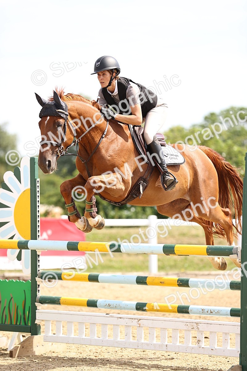 SBM_000497 - Class 15 - Redpost Equestian Senior Foxhunter - 1.20m