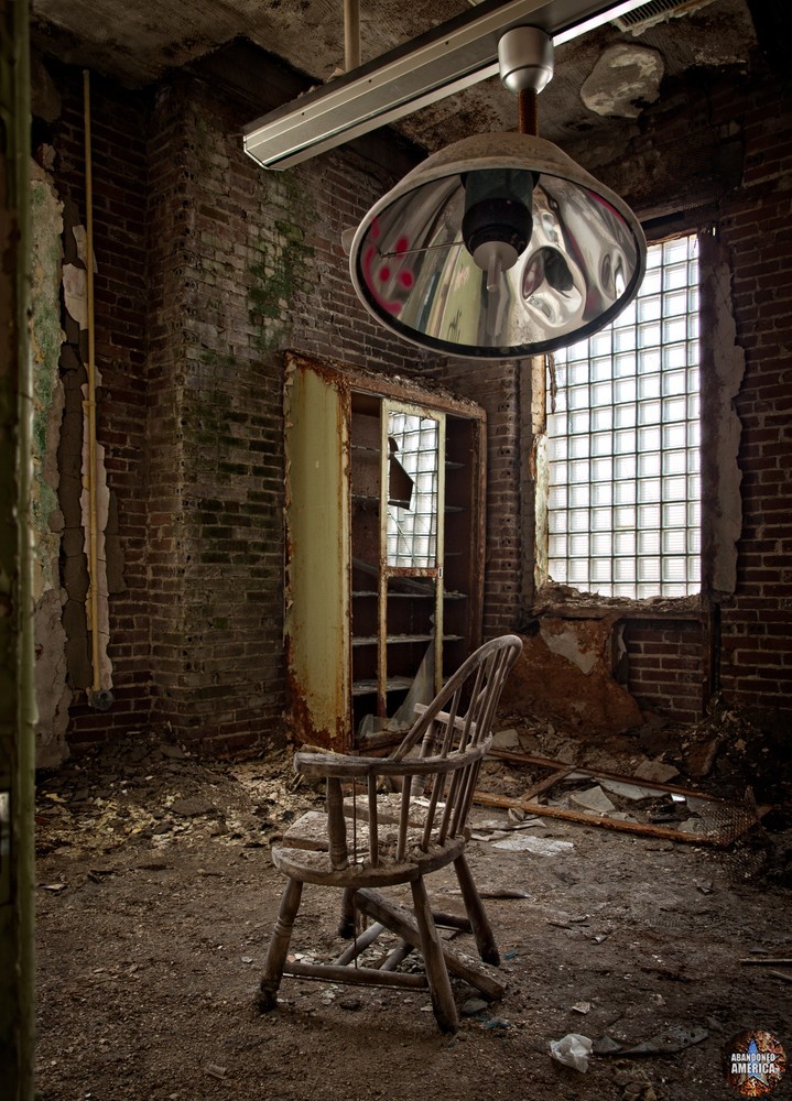 Pennhurst State School (Spring City, PA) | Operating Room - Pennhurst State School and Hospital
